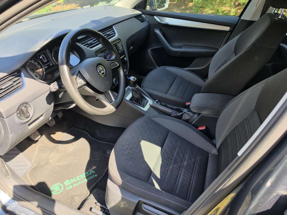 Škoda Octavia - 10