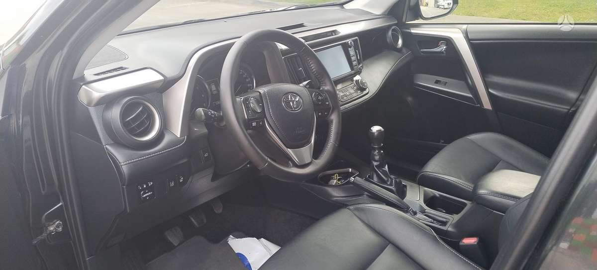 Toyota RAV4 - 11