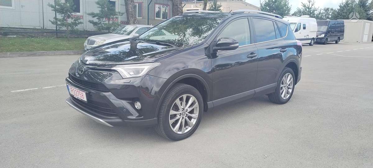 Toyota RAV4 - 9