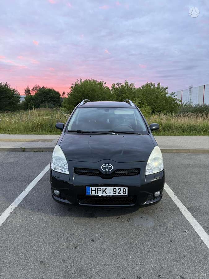 Toyota Corolla Verso - 6