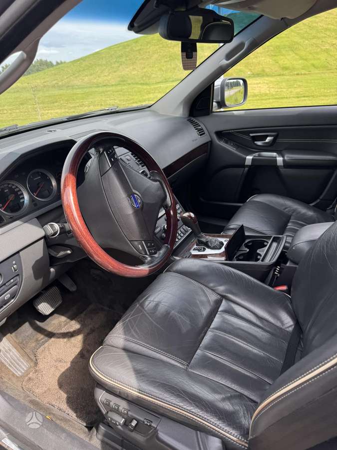 Volvo XC90, 2.4 l., Пикап