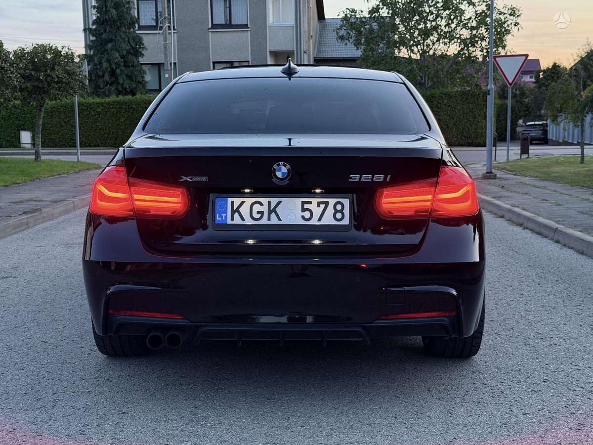 BMW 328, 2.0 l., Седан