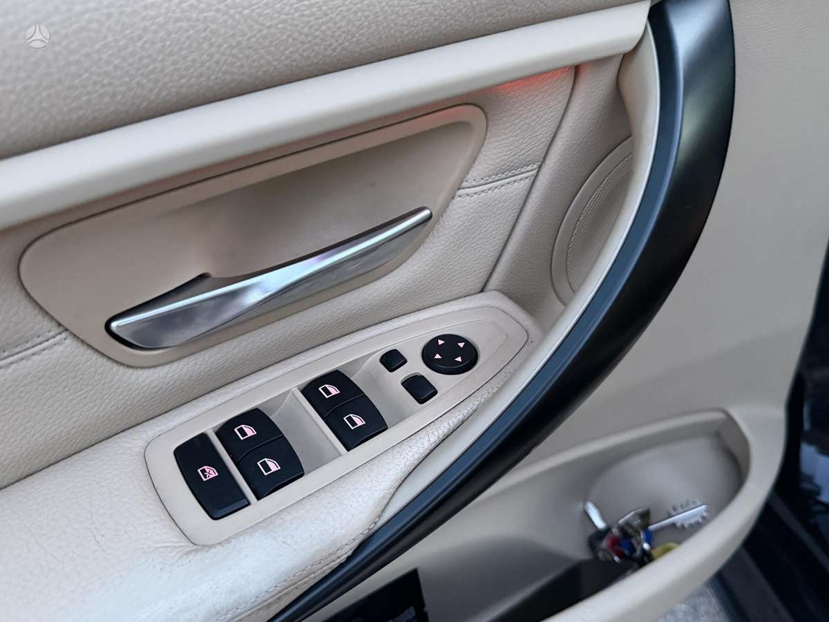 BMW 328, 2.0 l., Седан