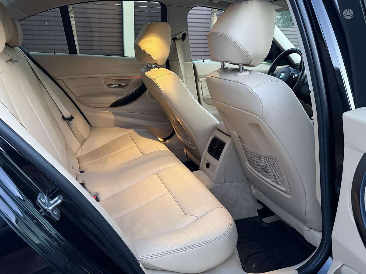 BMW 328, 2.0 l., Седан