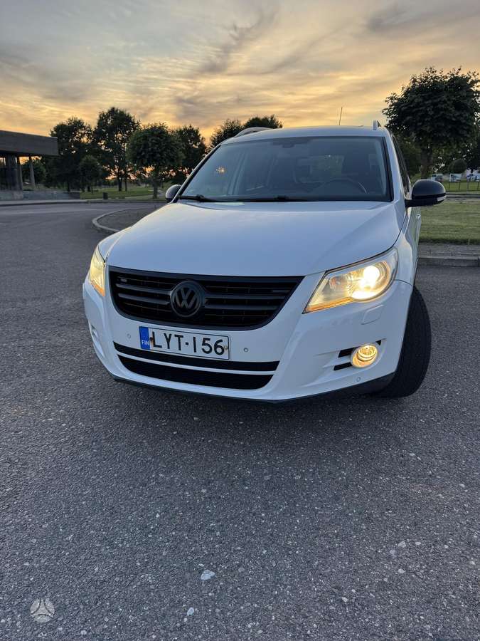Volkswagen Tiguan - 5
