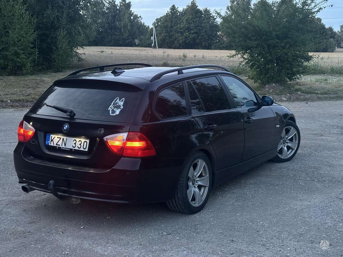 BMW 320, 2.0 l., wagon