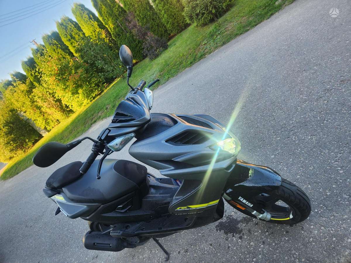 Yamaha Aerox 49cc, scooters / mopeds
