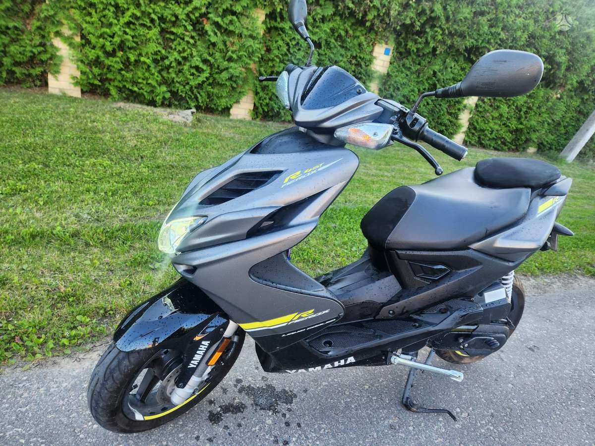 Yamaha Aerox 49cc, scooters / mopeds