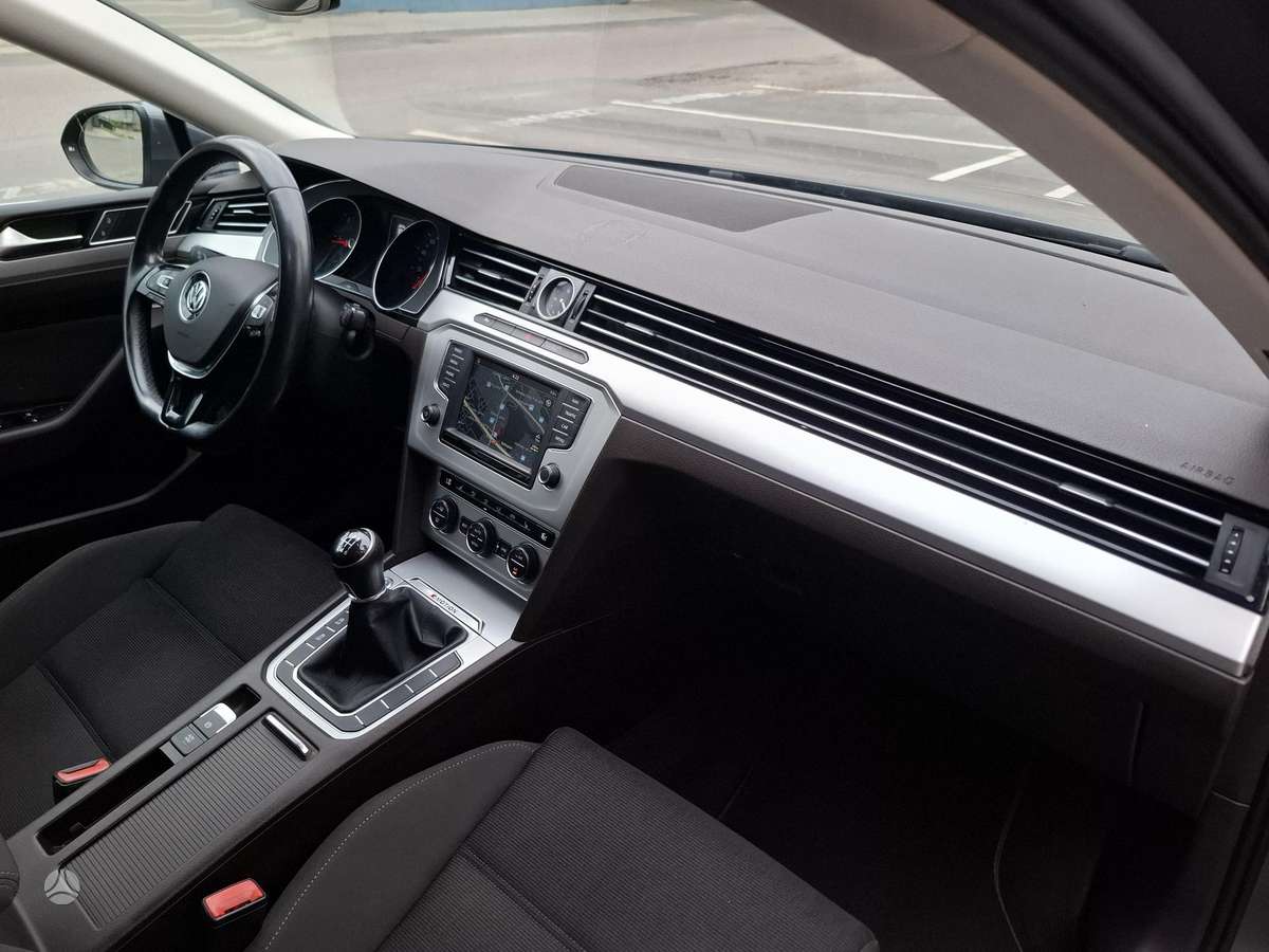 Volkswagen Passat, 2.0 l., Универсал