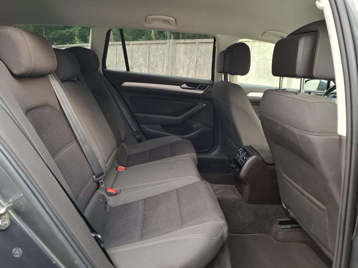Volkswagen Passat, 2.0 l., Универсал