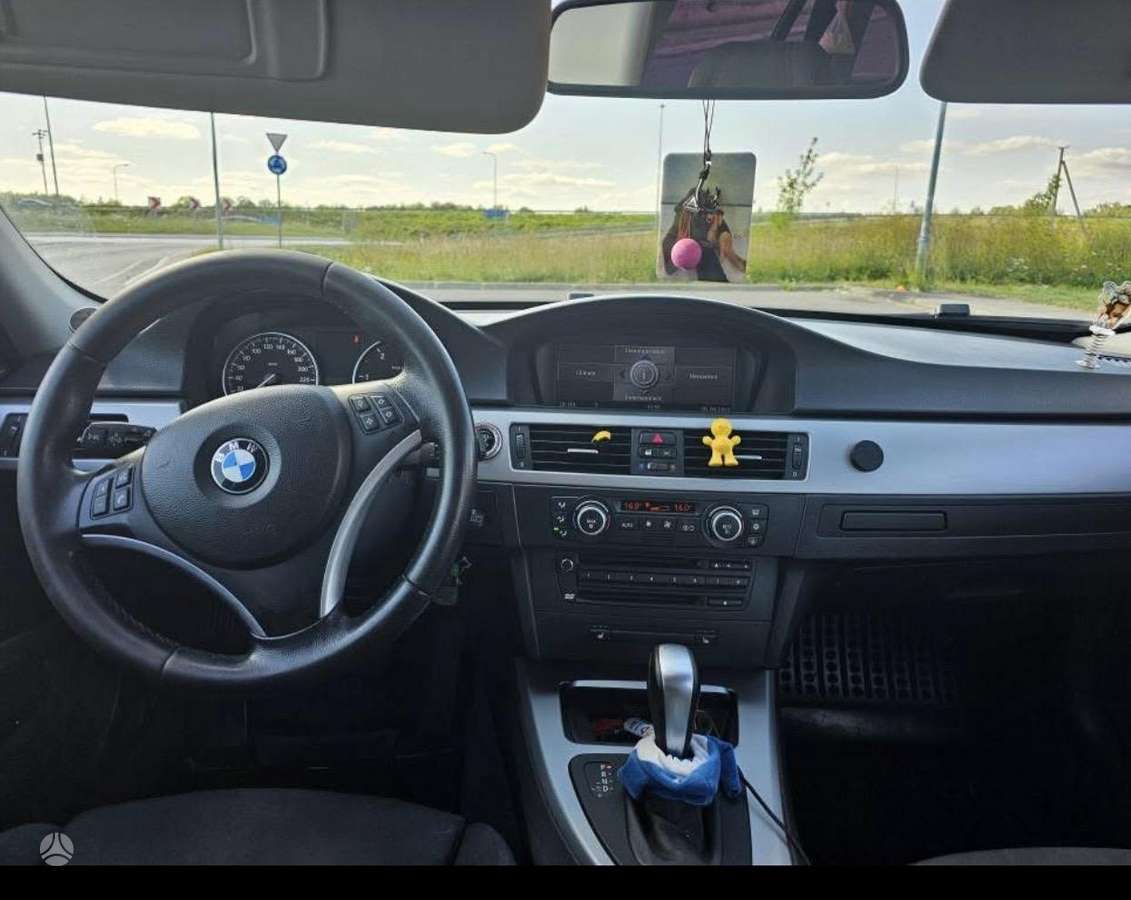 BMW 320, 2.0 l., wagon