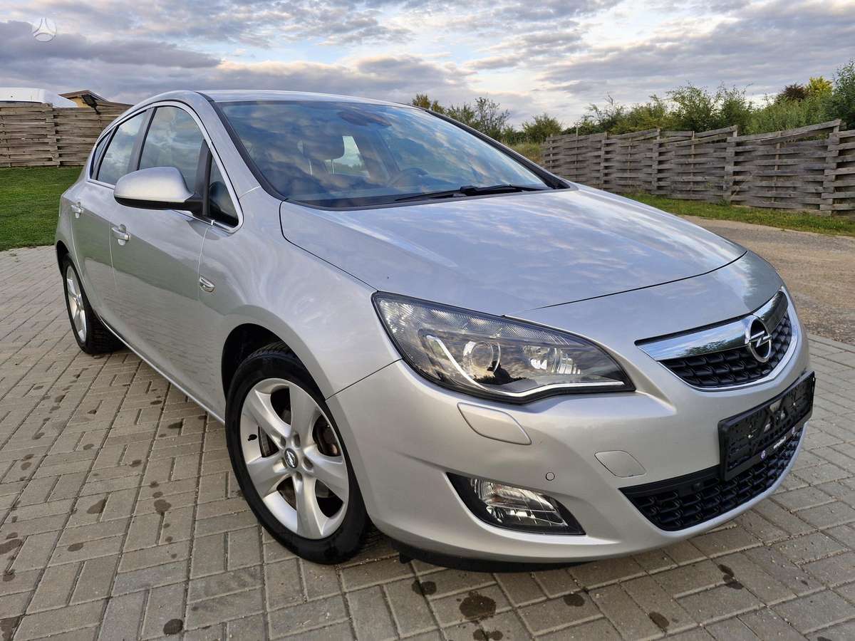 Opel Astra, 1.6 l., Хэтчбек