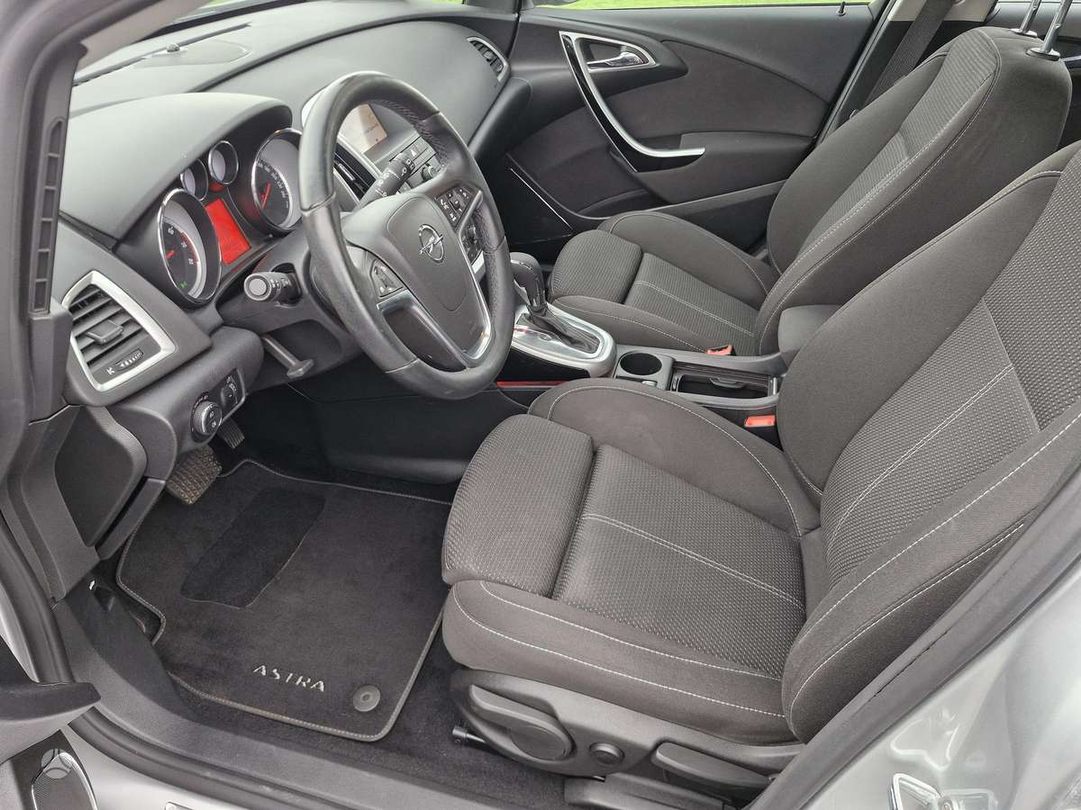 Opel Astra, 1.6 l., Хэтчбек