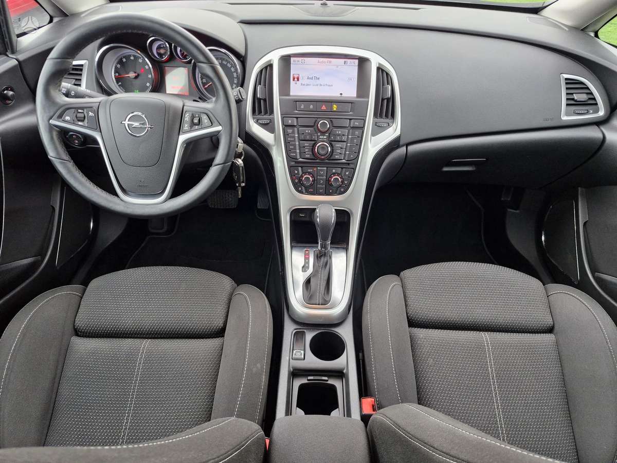 Opel Astra, 1.6 l., Хэтчбек