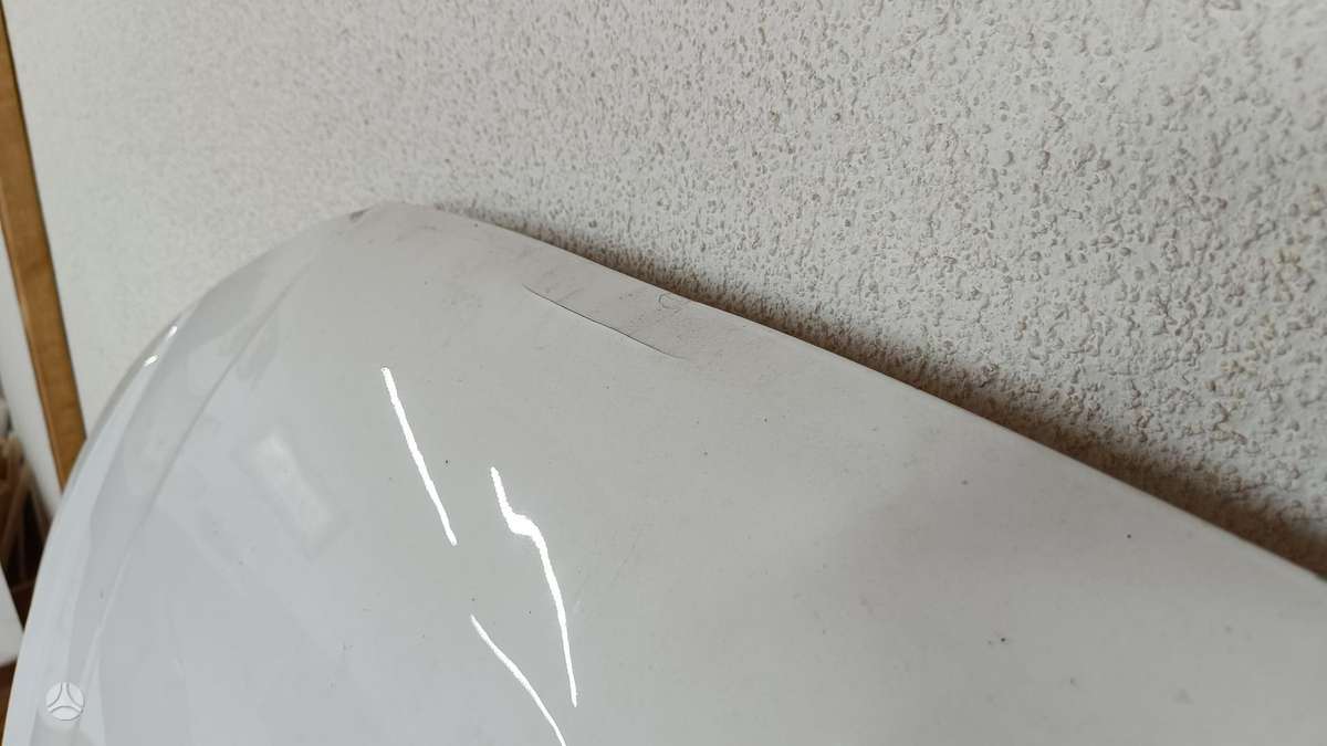 Audi Q5 hood (front, rear)