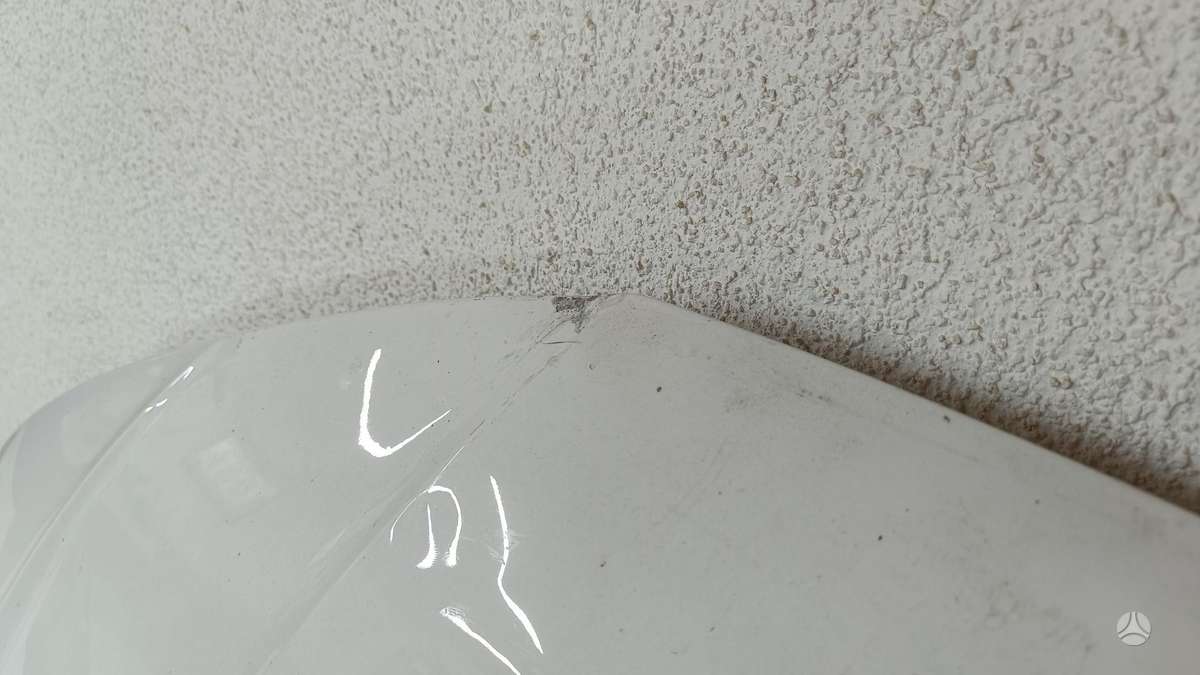 Audi Q5 hood (front, rear)