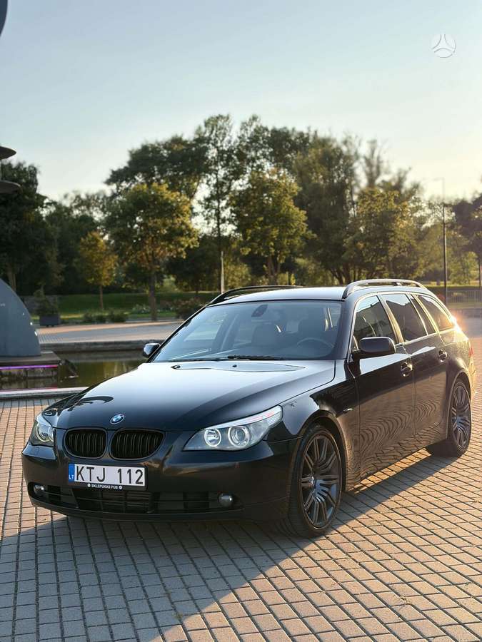 BMW 525, 2.5 l., wagon