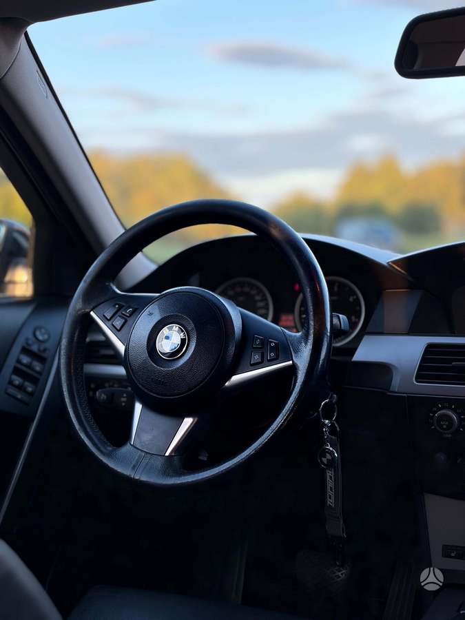 BMW 525, 2.5 l., Универсал
