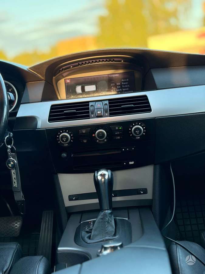 BMW 525, 2.5 l., wagon