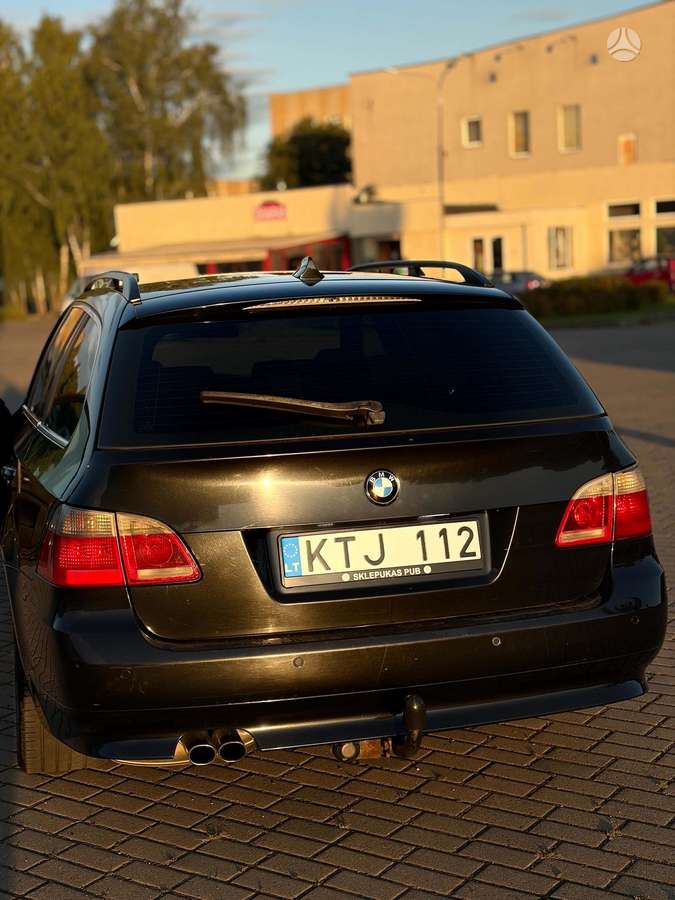 BMW 525, 2.5 l., Универсал