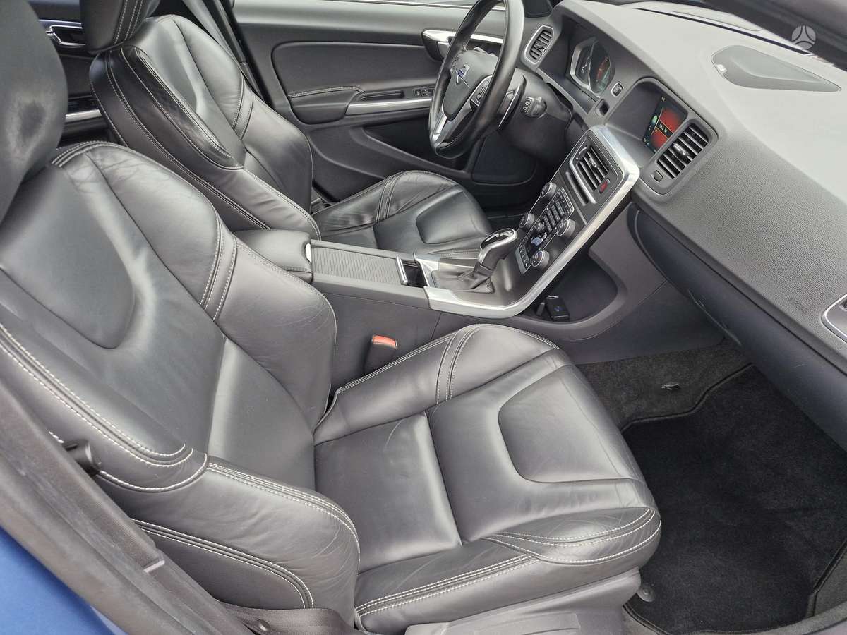Volvo V60, 2.0 l., Универсал