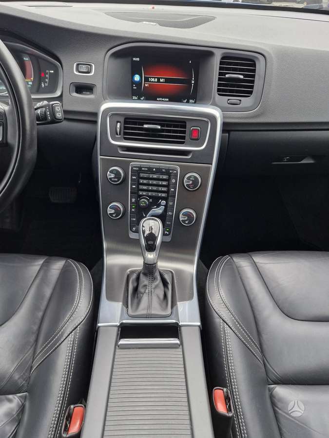 Volvo V60, 2.0 l., Универсал