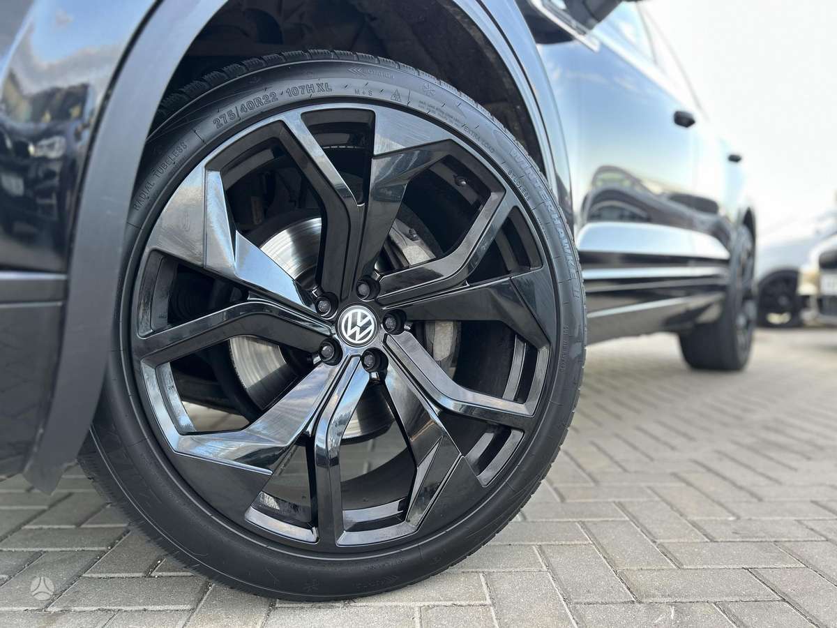 Volkswagen Touareg - 7