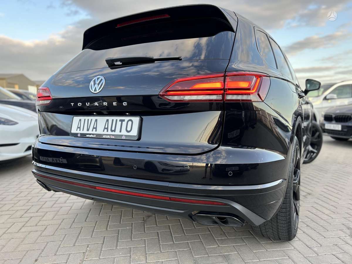 Volkswagen Touareg - 12