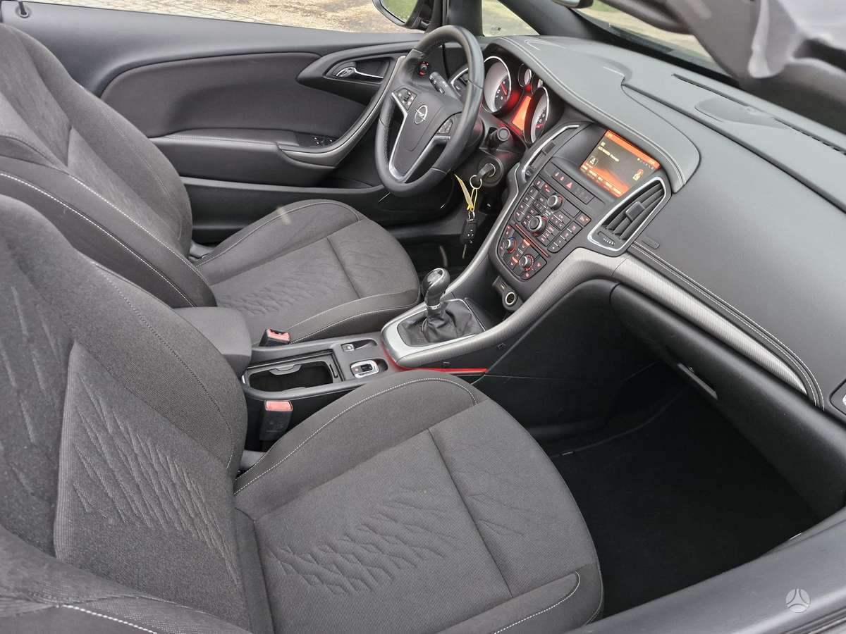 Opel Cascada, 1.4 l., Кабриолет