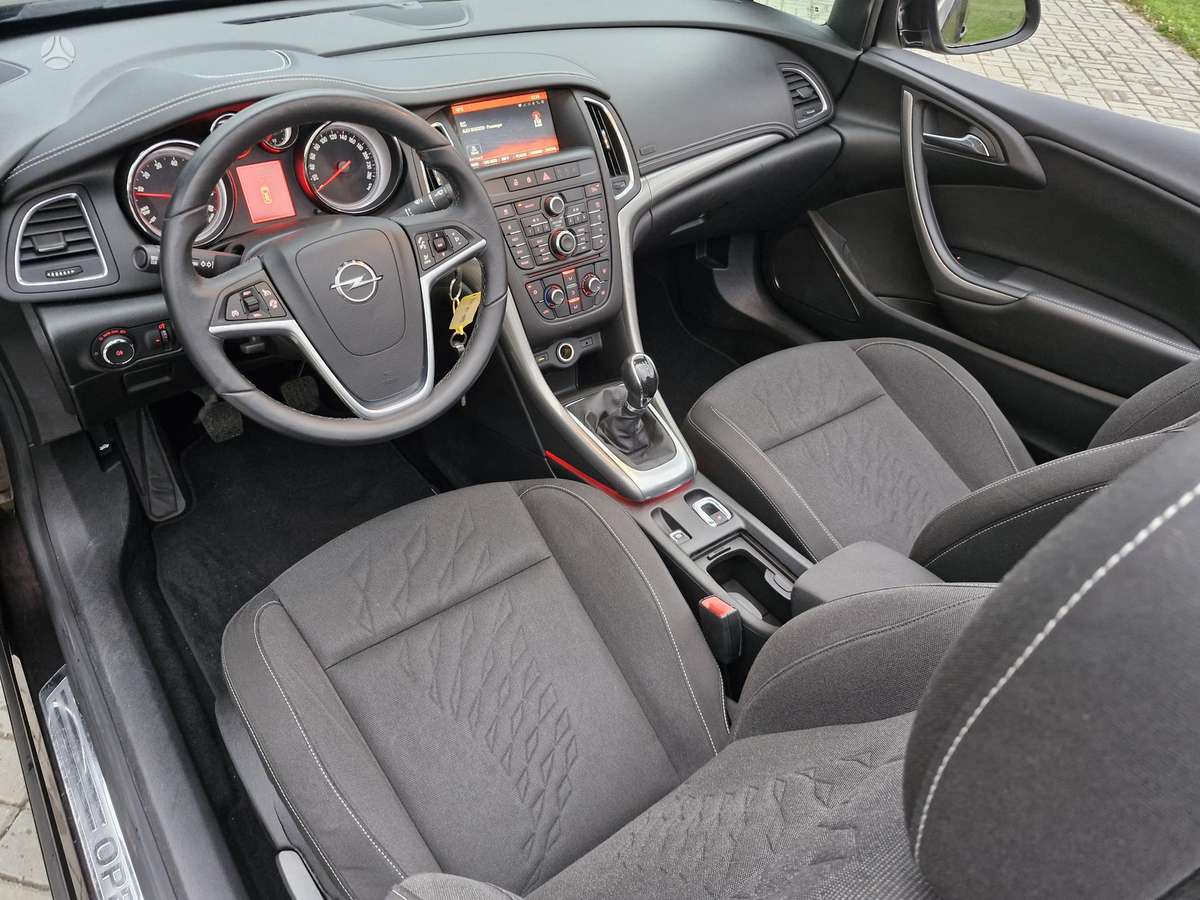 Opel Cascada, 1.4 l., Кабриолет
