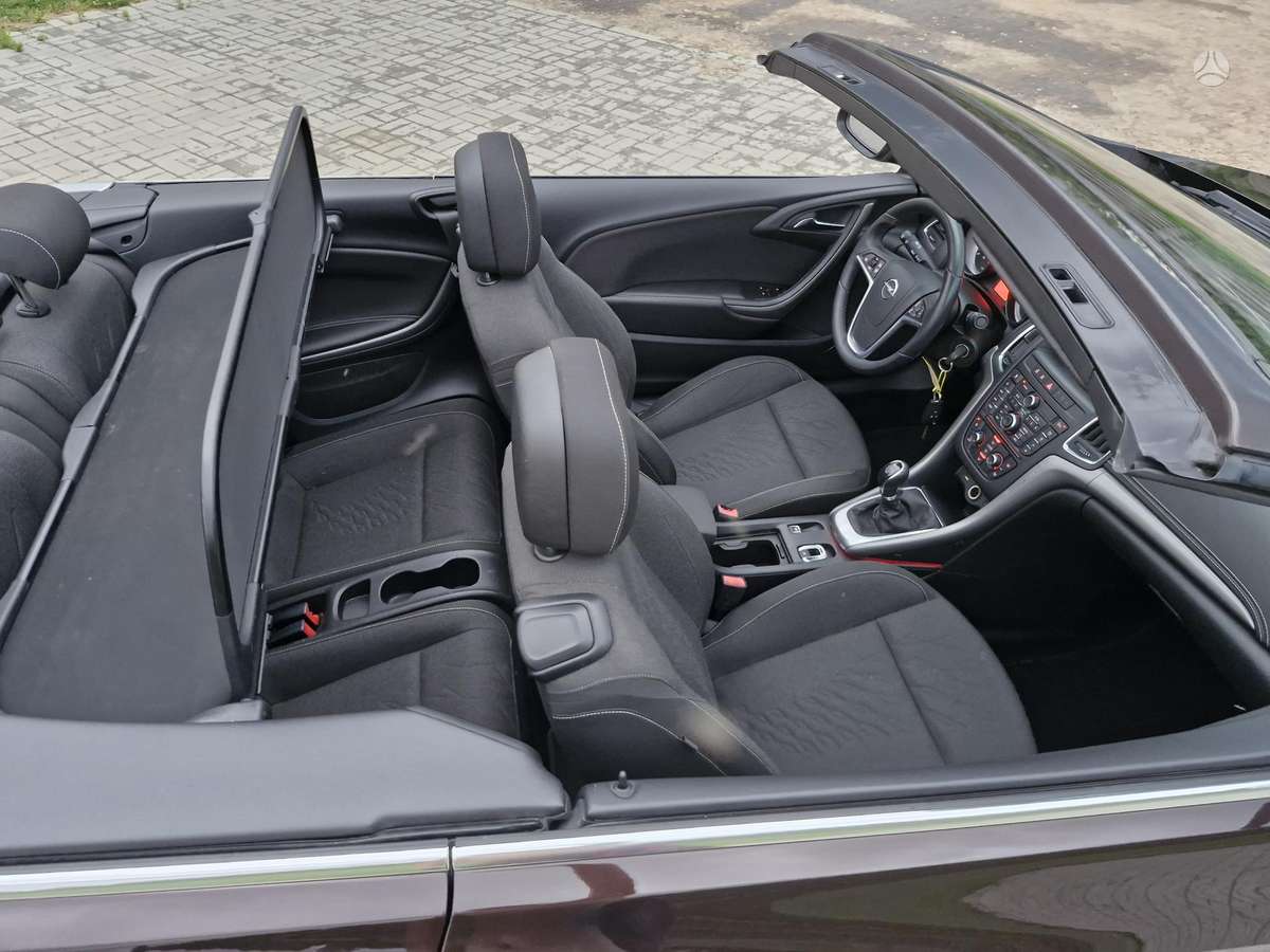 Opel Cascada, 1.4 l., Кабриолет