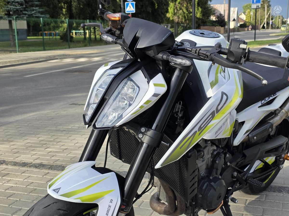 KTM Duke 790cc, street / classic