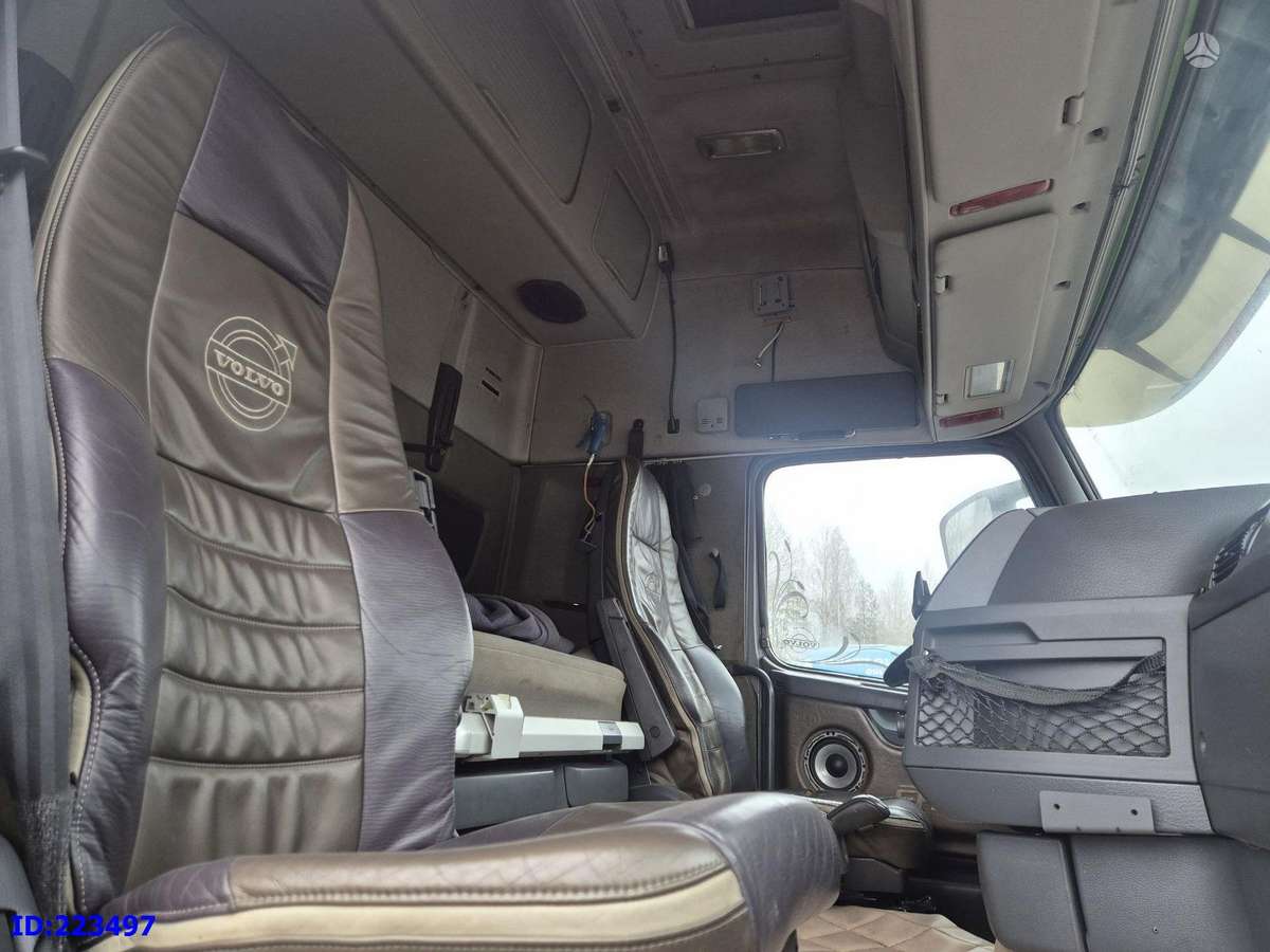 Volvo FH16 Euro5, double sleeper