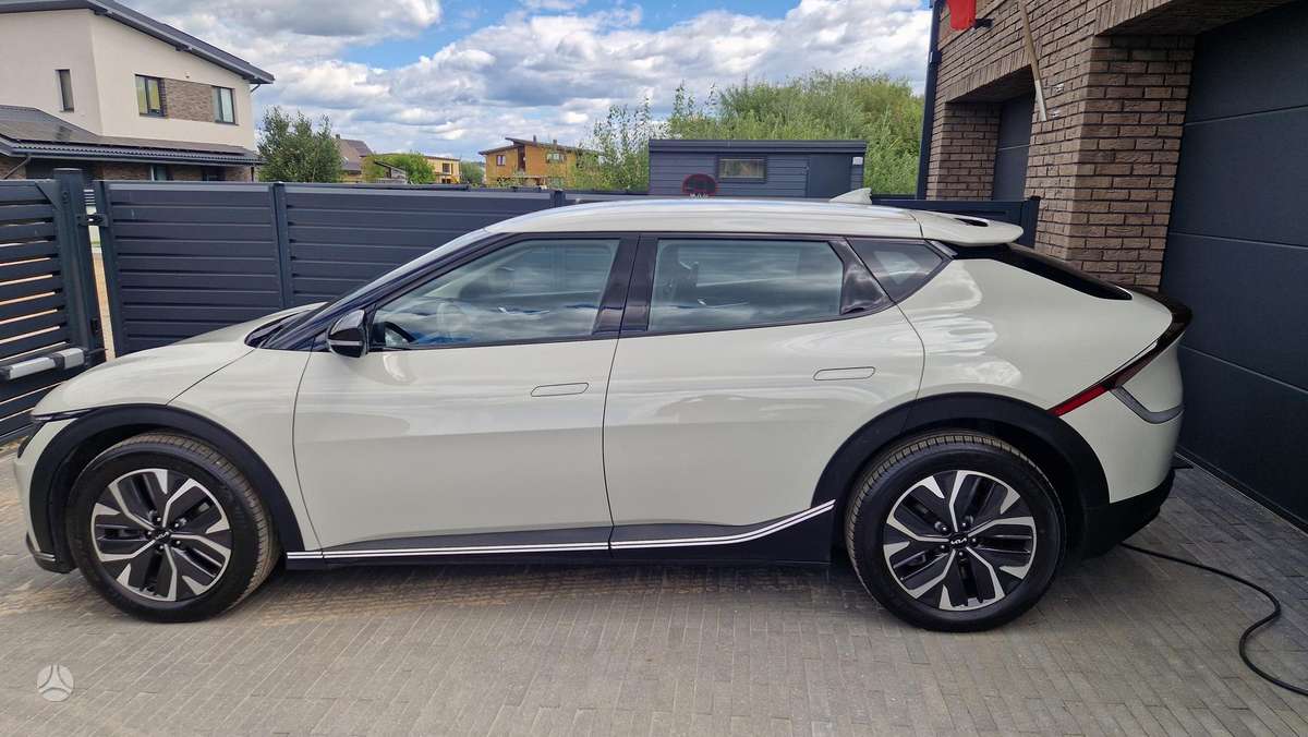 Kia EV6, 58 kWh, hatchback
