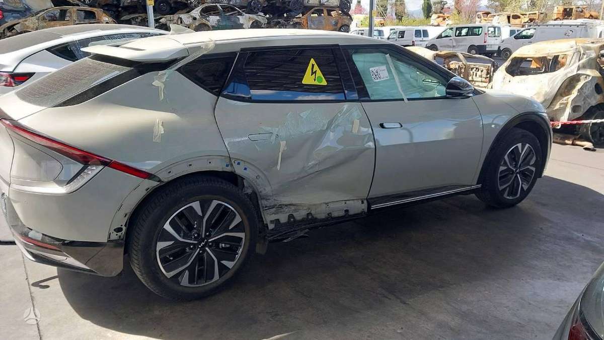 Kia EV6, 58 kWh, hatchback