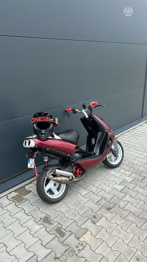 Aprilia SR 49cc, scooters / mopeds