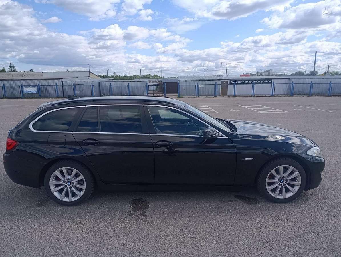 BMW 520, 2.0 l., wagon