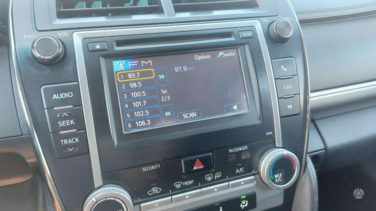 Toyota Camry - 9