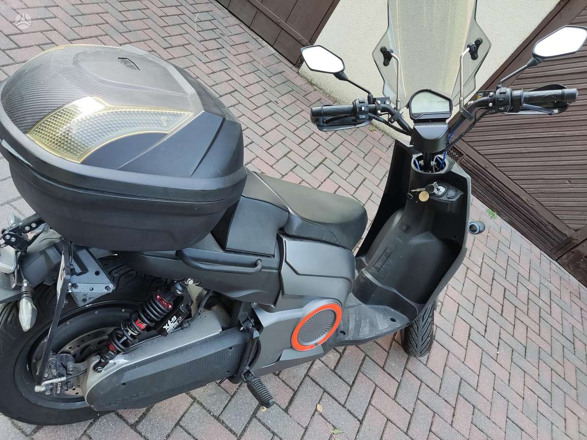 Silence S02, electric, scooters / mopeds