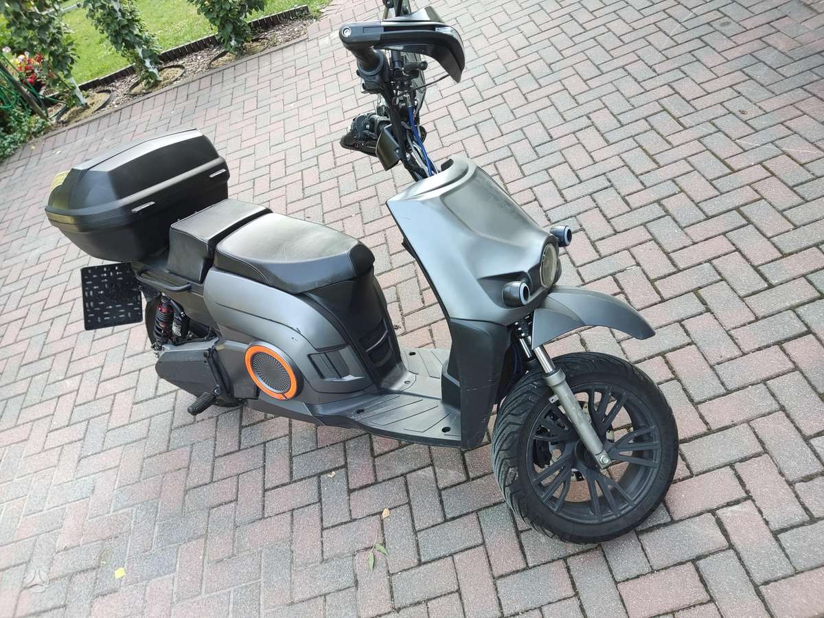 Silence S02, electric, scooters / mopeds