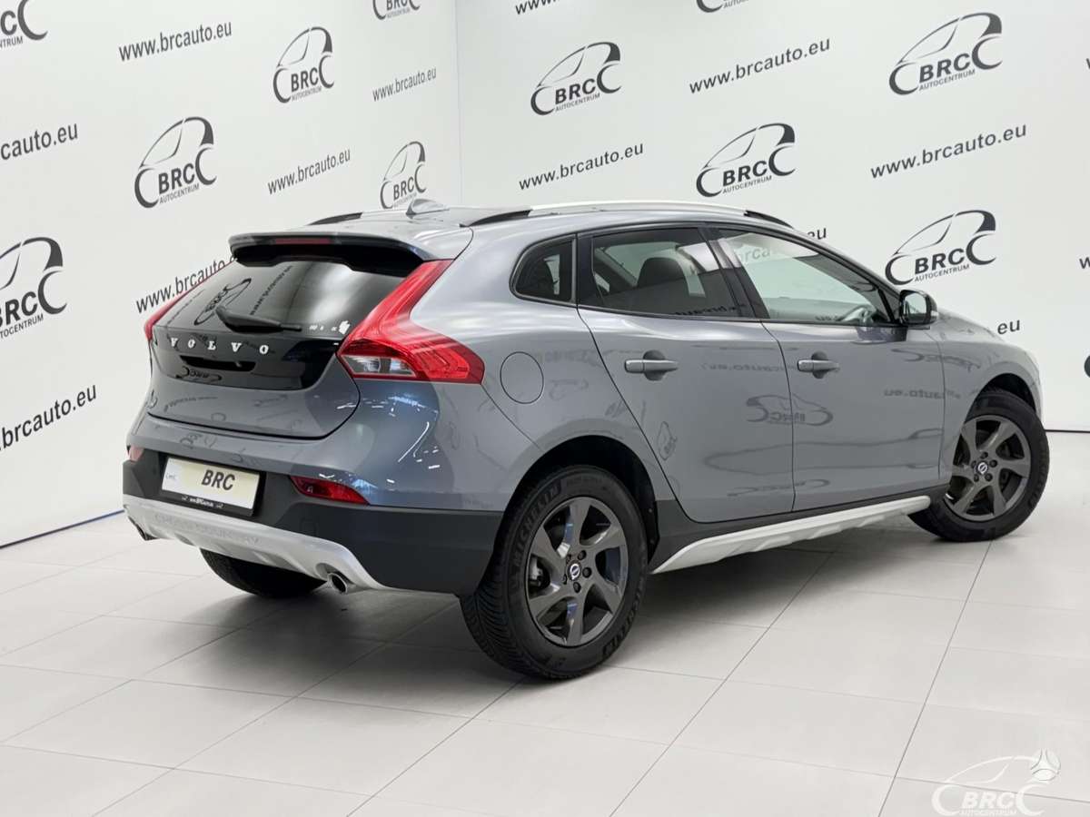 Volvo V40 Cross Country - 3