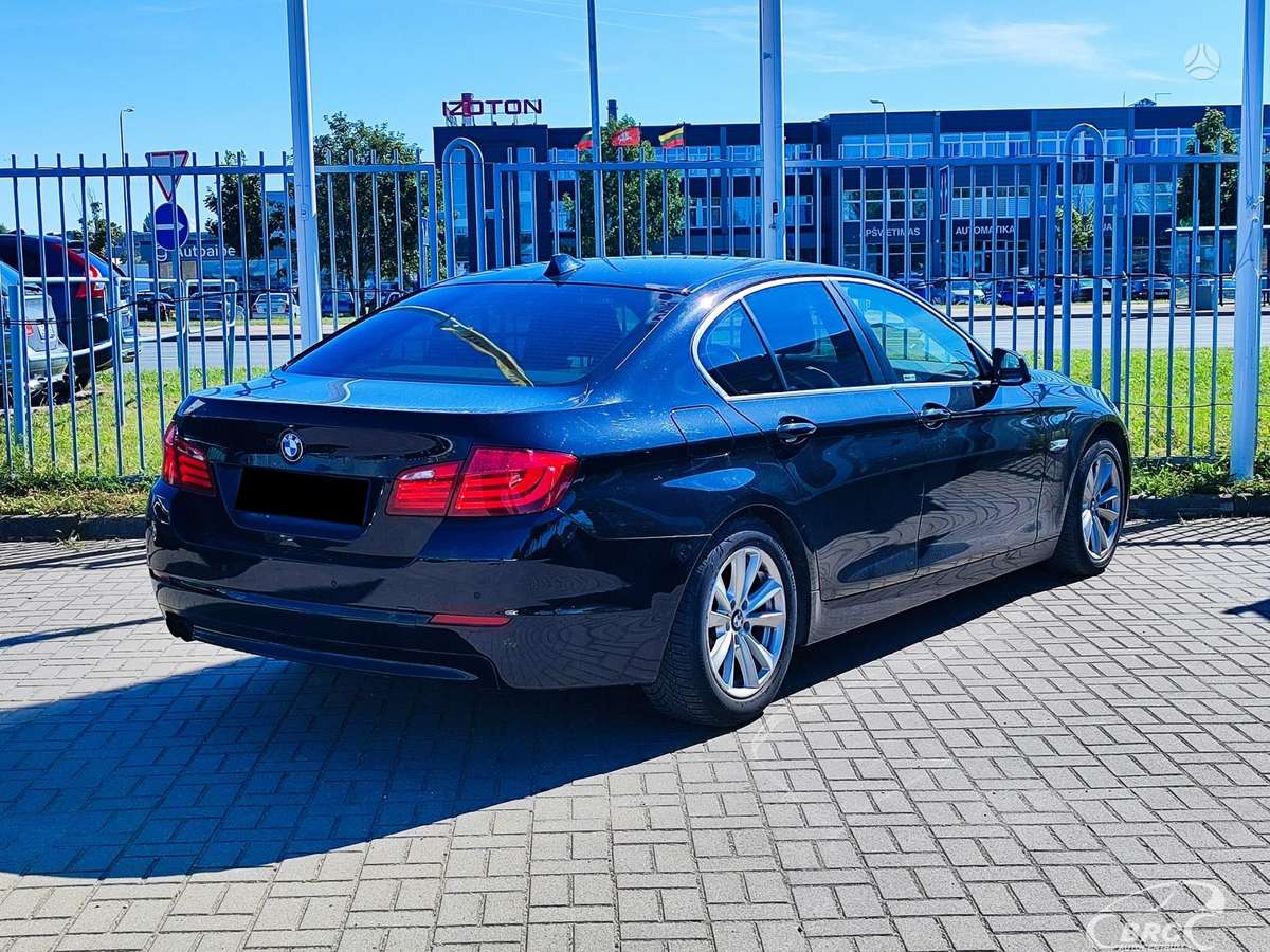 BMW 520, 2.0 l., Седан