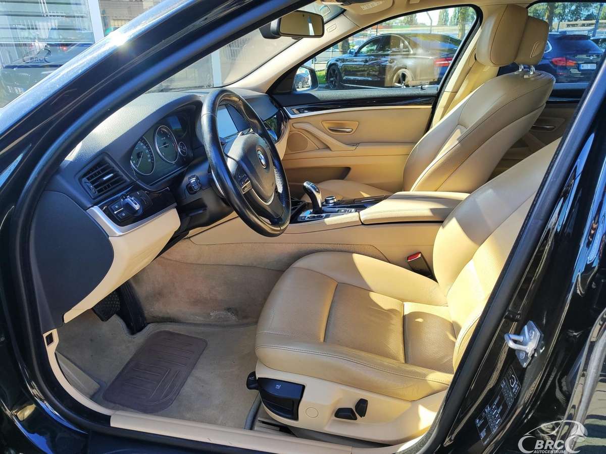 BMW 520, 2.0 l., Седан