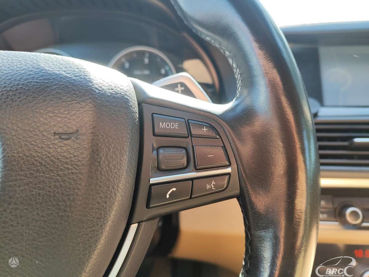 BMW 520, 2.0 l., Седан