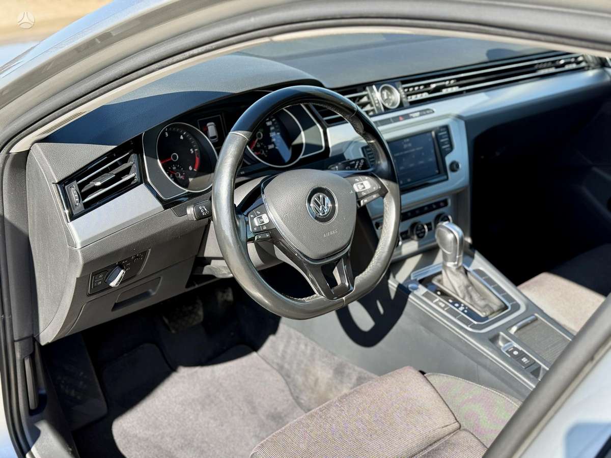Volkswagen Passat, 2.0 l., Универсал