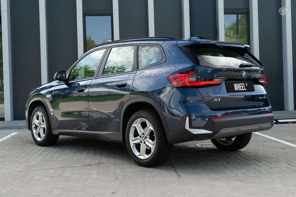 BMW X1, 1.5 l., Универсал
