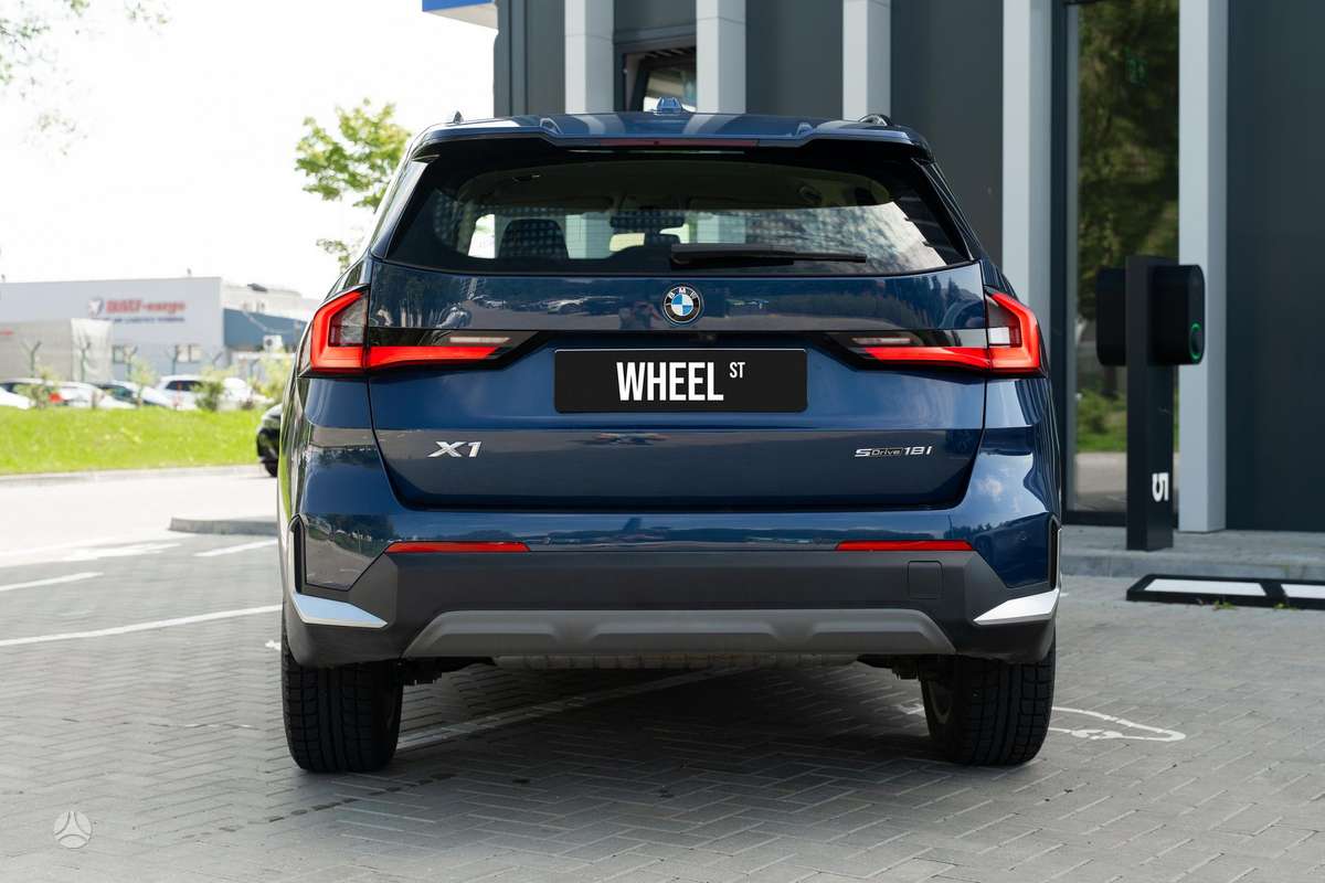 BMW X1, 1.5 l., Универсал