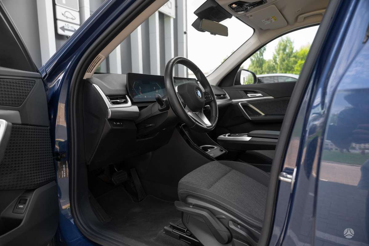 BMW X1, 1.5 l., Универсал