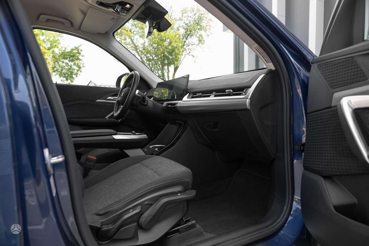 BMW X1, 1.5 l., Универсал
