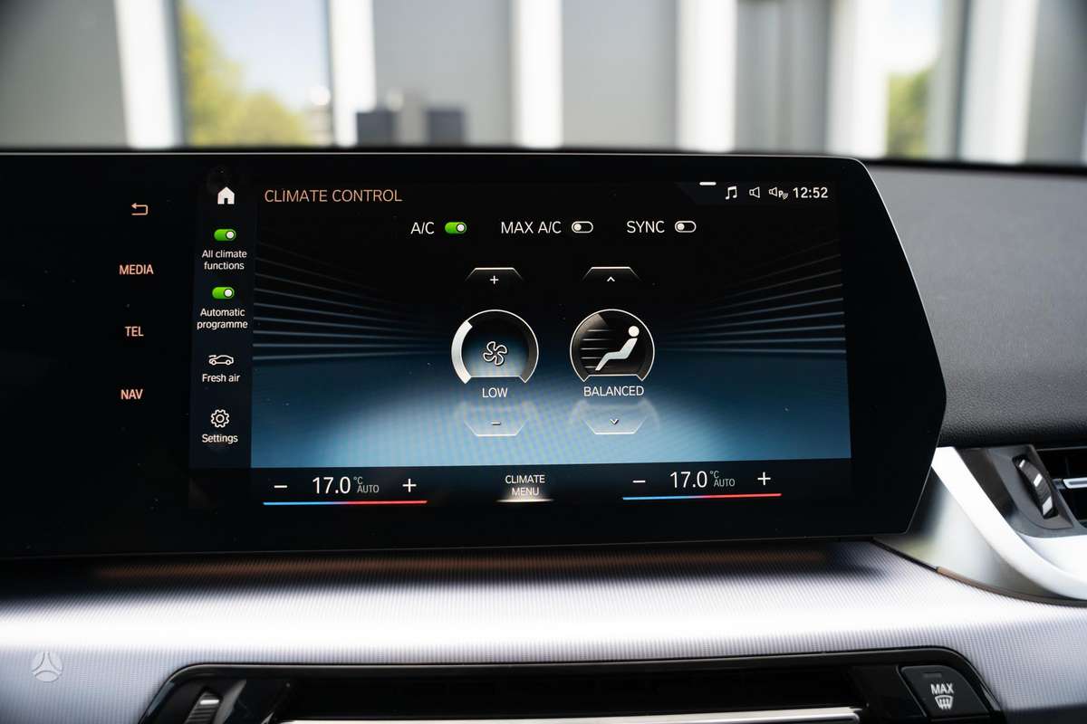 BMW X1, 1.5 l., Универсал